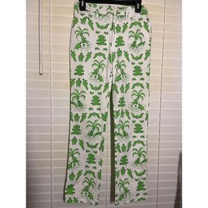 Govango womens white pants with green turtles size 4